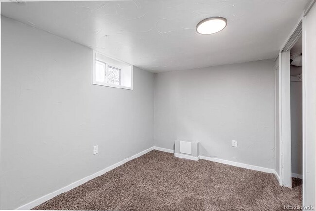 Building Photo - 4 Bed 2 Bath House with Great Location!