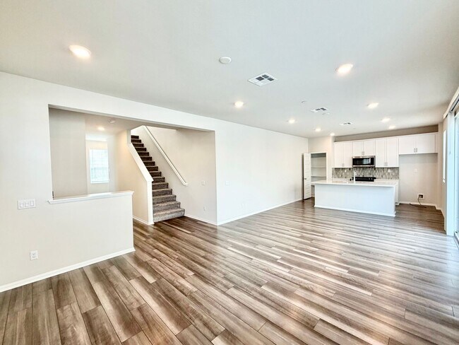 Building Photo - 3 bedroom Solar Home in Heirloom Farms for LEASE!