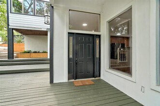 Building Photo - 8804 Mountain Ridge Dr