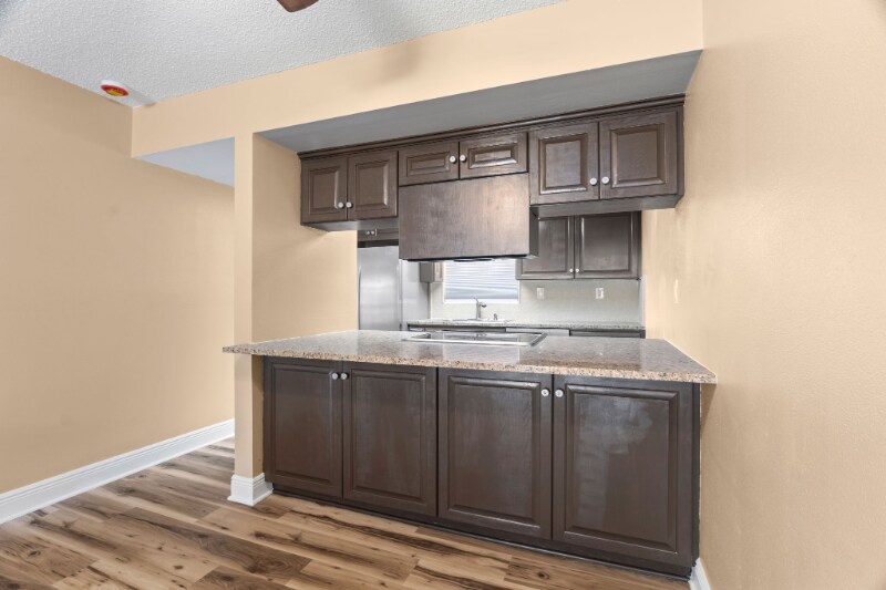 Building Photo - 252 Ulster Ln