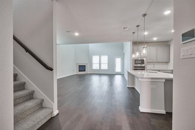 Building Photo - 28011 Clapton Path