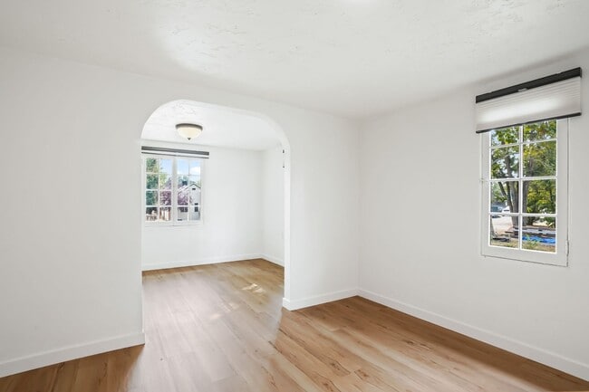 Building Photo - Updated 1930's Boise Bench Home