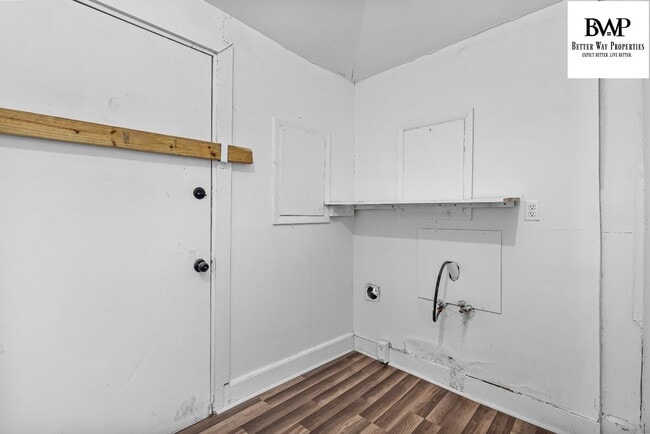 Building Photo - 1522 Columbia College Dr