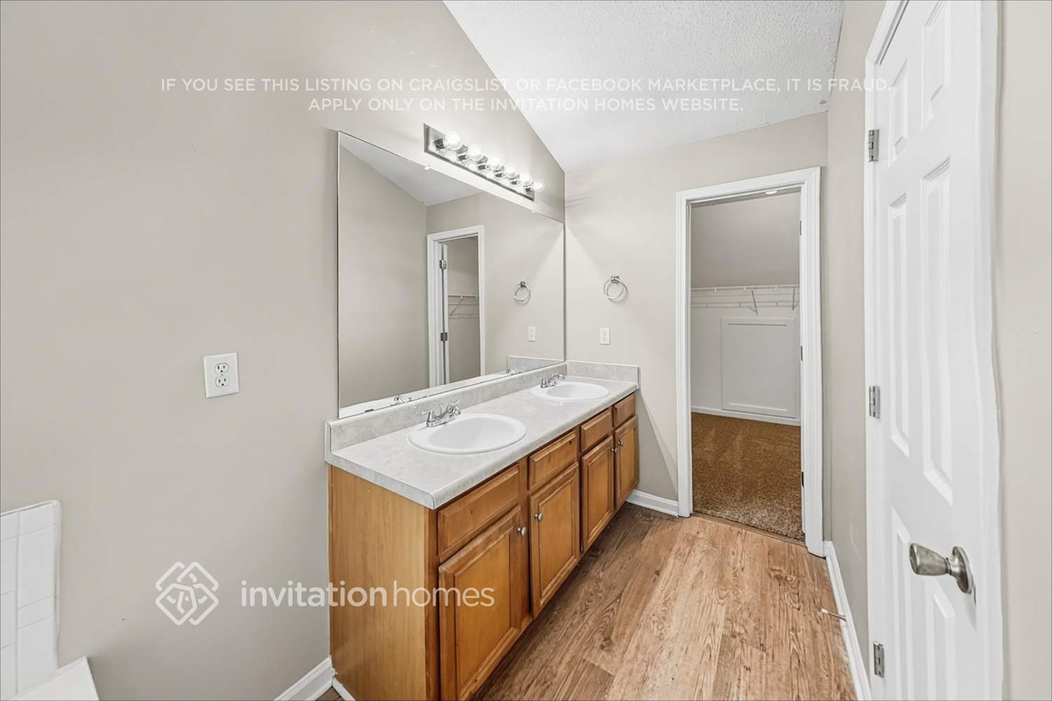 Building Photo - 6864 Foxfire Pl