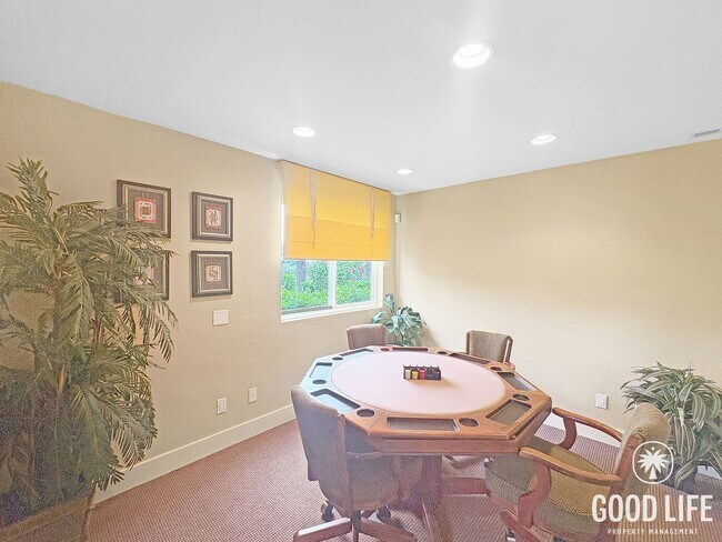 Building Photo - Comfort & Convenience in This Single-Level Oceanside Home