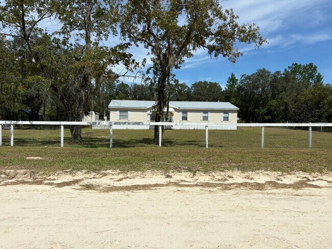 Building Photo - 16641 SW 57 St