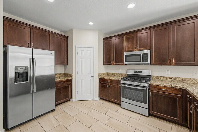Building Photo - Glendale Home