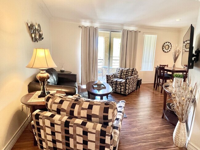 Primary Photo - Meridian Luxury Condo. 1 Bd 1 Ba, Utilitie...