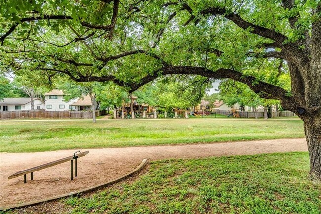 Building Photo - 11322 Bristle Oak Trail