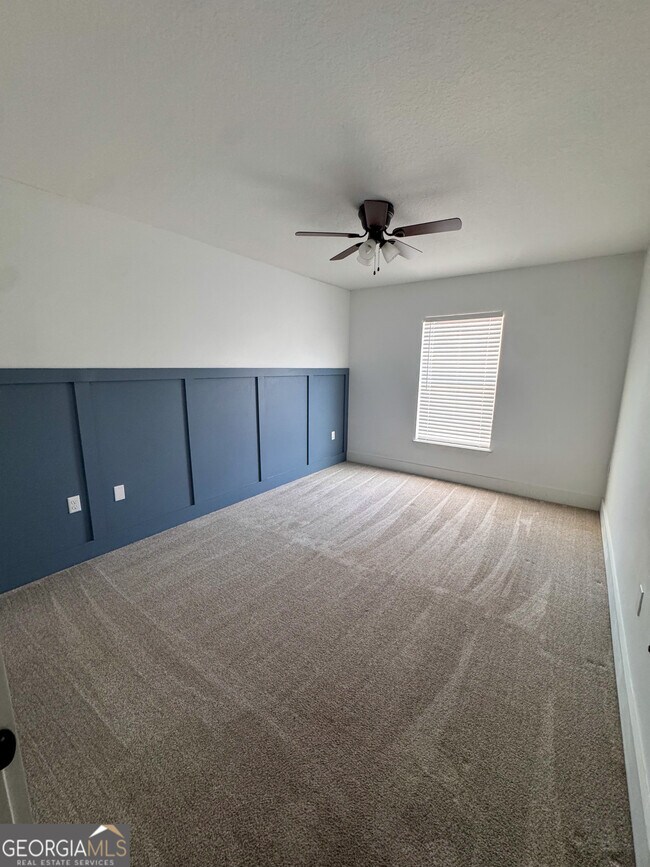 Building Photo - 219 Pine Bluff Dr