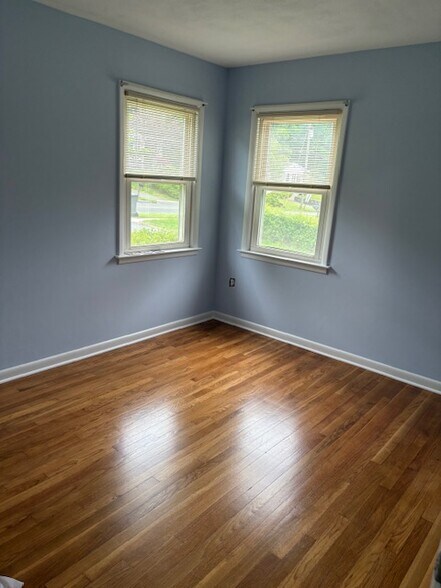 Bedroom 2 - 1325 Avon Blvd