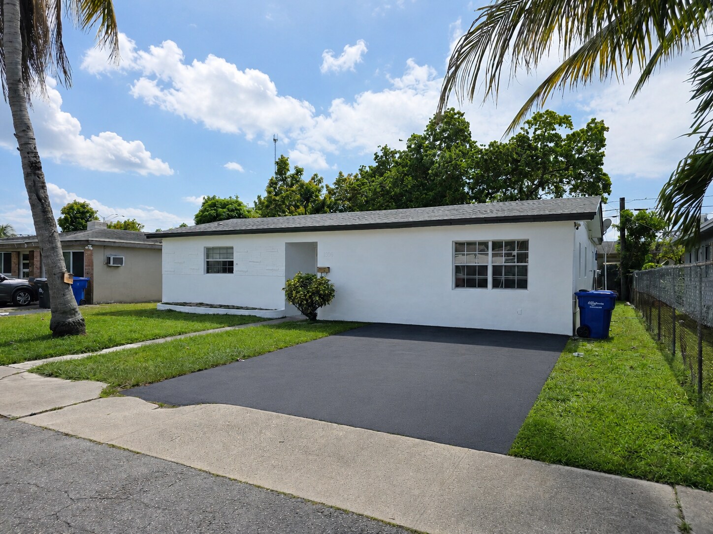 Building Photo - 1306 S 29th Ave