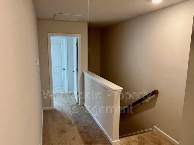 Building Photo - 257 David Hl Dr