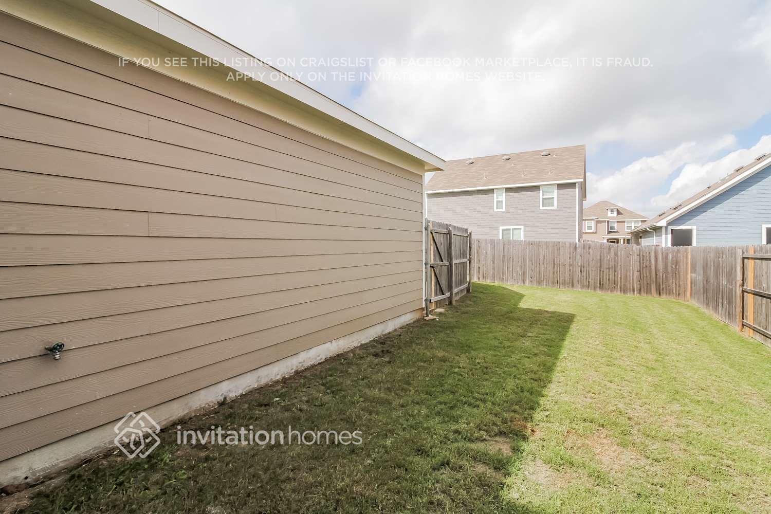 Building Photo - 2301 Eton Pl