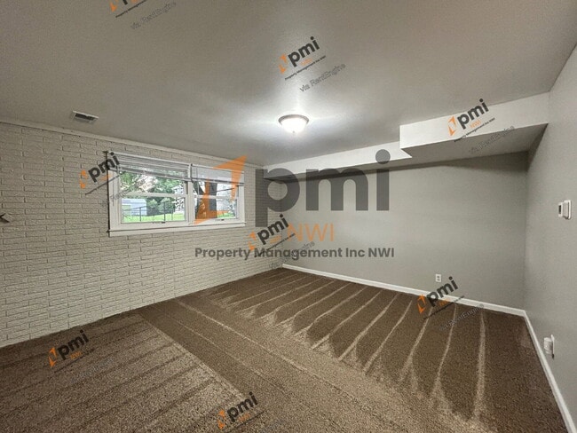 Building Photo - 1607 Monticello Park Dr