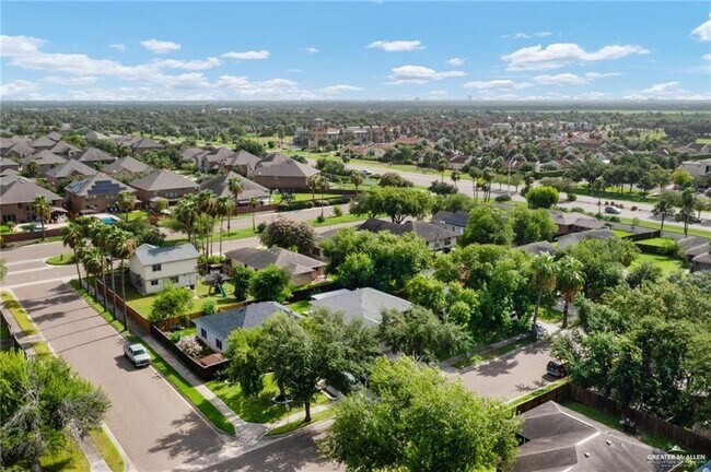 Building Photo - 12 San Esteban St