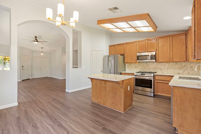 Building Photo - 8277 Lake Willow Way