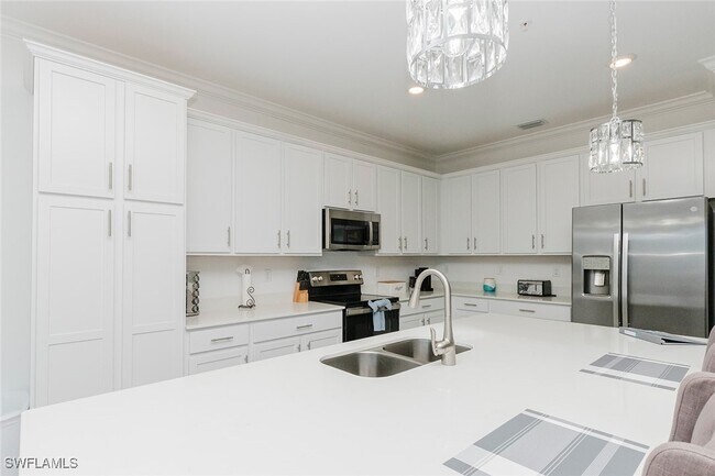 Building Photo - 6046 National Blvd