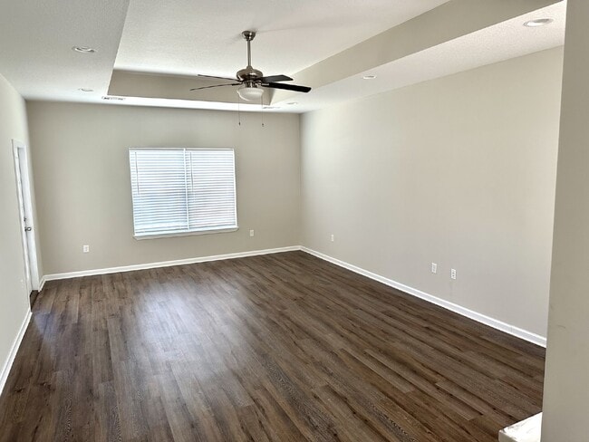 Building Photo - 126 Hannah Dr