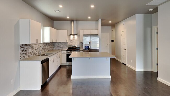 Building Photo - Very Nice 4 bedroom 2.5 bath home with a bonus room in Edmond schools