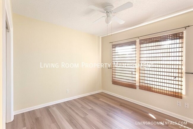 Building Photo - 6738 NE 22nd Ave