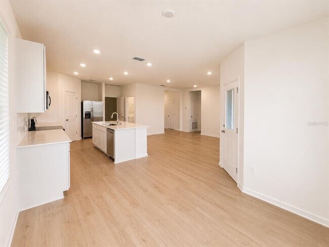 Building Photo - 817 HOUSE Blvd