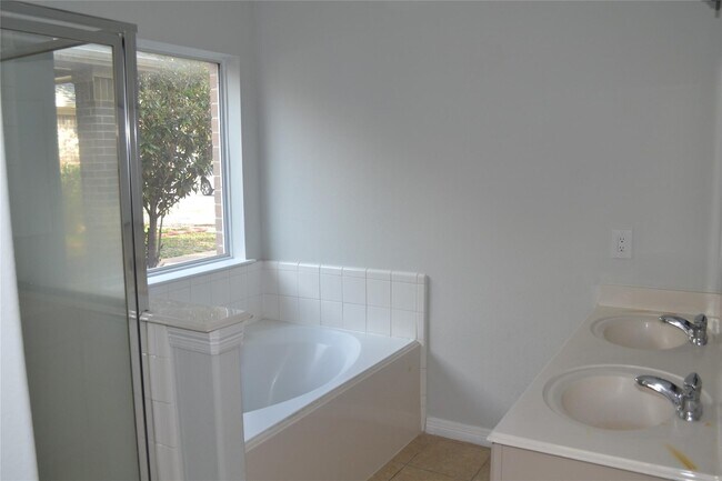 Building Photo - 9514 Curry Landing Dr