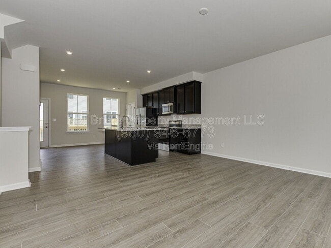 Building Photo - 1011 Ketchum Ct