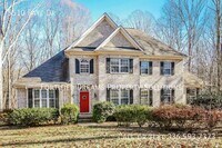 Building Photo - 5510 Faye Dr