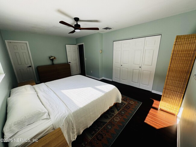 Building Photo - 1926 71st Ave