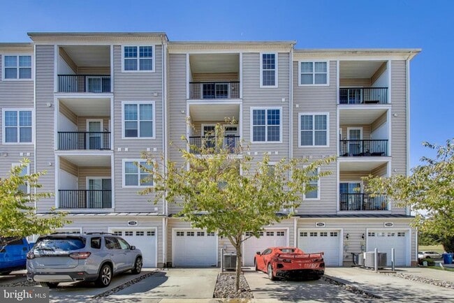 Building Photo - 23516 Hopewell Manor Terrace