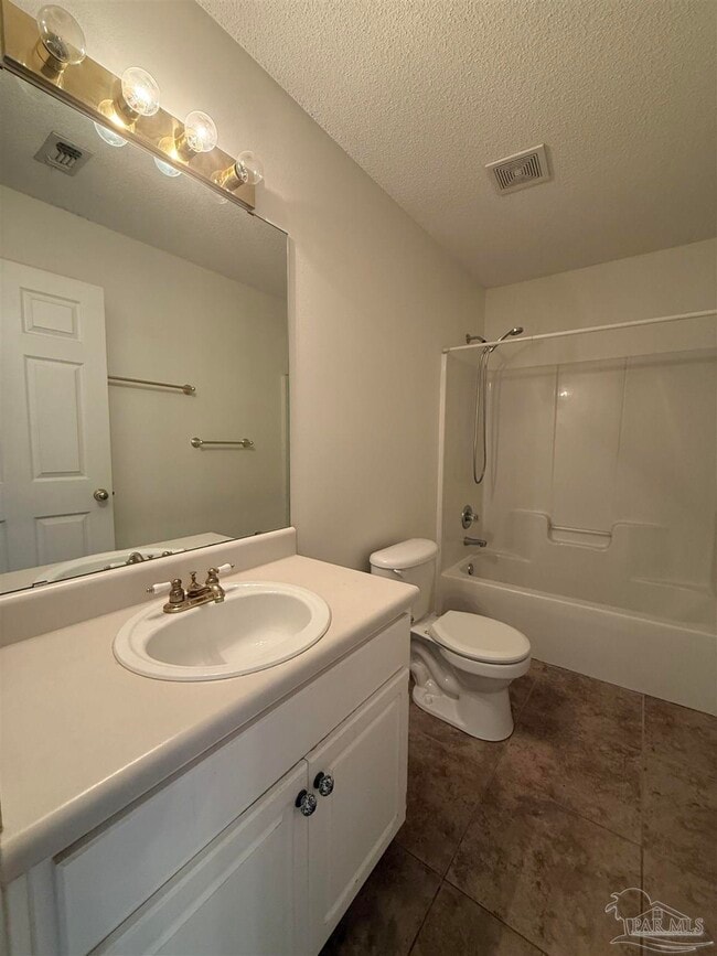 Building Photo - 6299 Cottage Woods Dr
