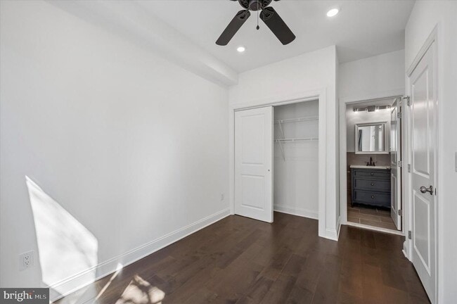 Building Photo - 3958 Mt Vernon St