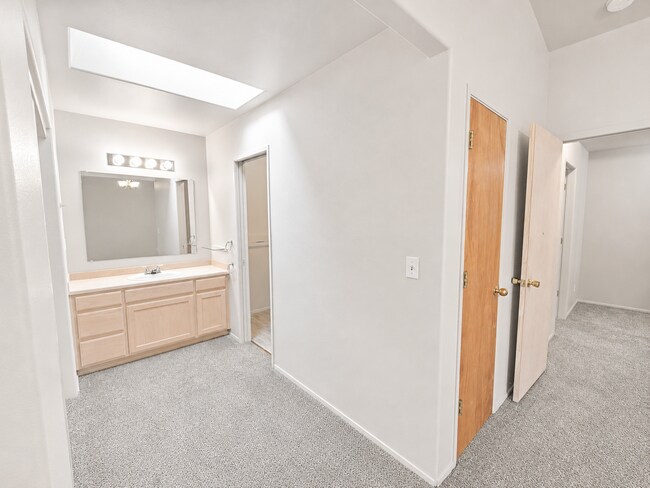 Building Photo - 2950 NE Nikki Ct