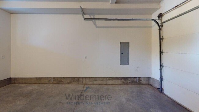 Building Photo - Luxury Townhome located in the Vue 22 Comm...
