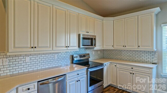 Building Photo - 108 Bunker Hill Ln