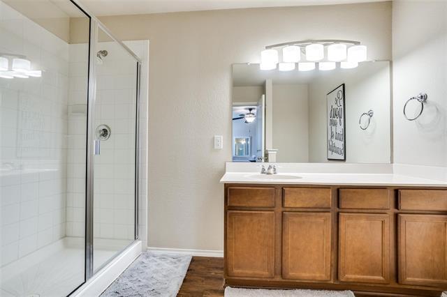 Building Photo - 1606 Meadow Creek Dr