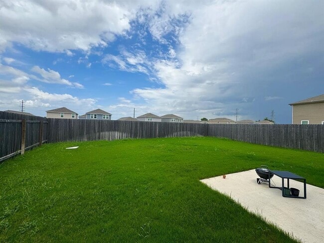 Building Photo - 102 Gemsbok Rd