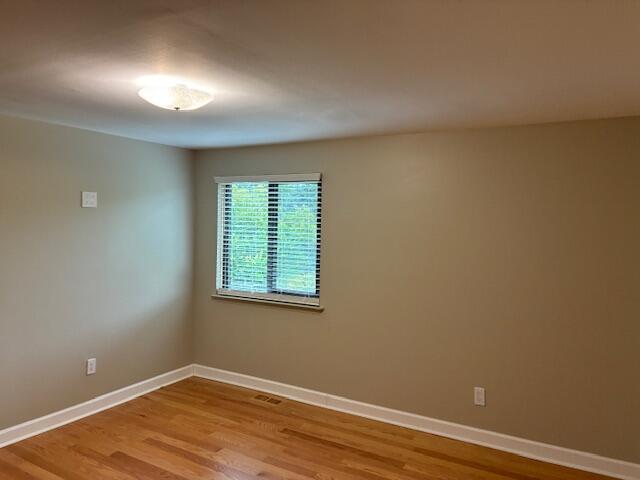Building Photo - 3677 Beech Dr