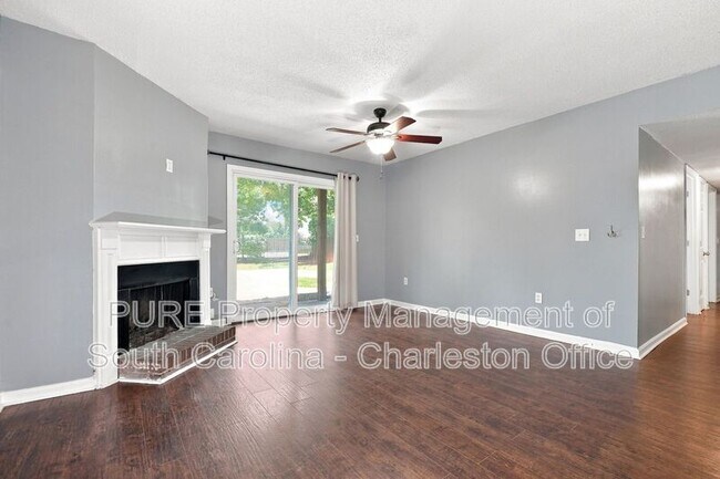 Building Photo - 1402 Camp Rd
