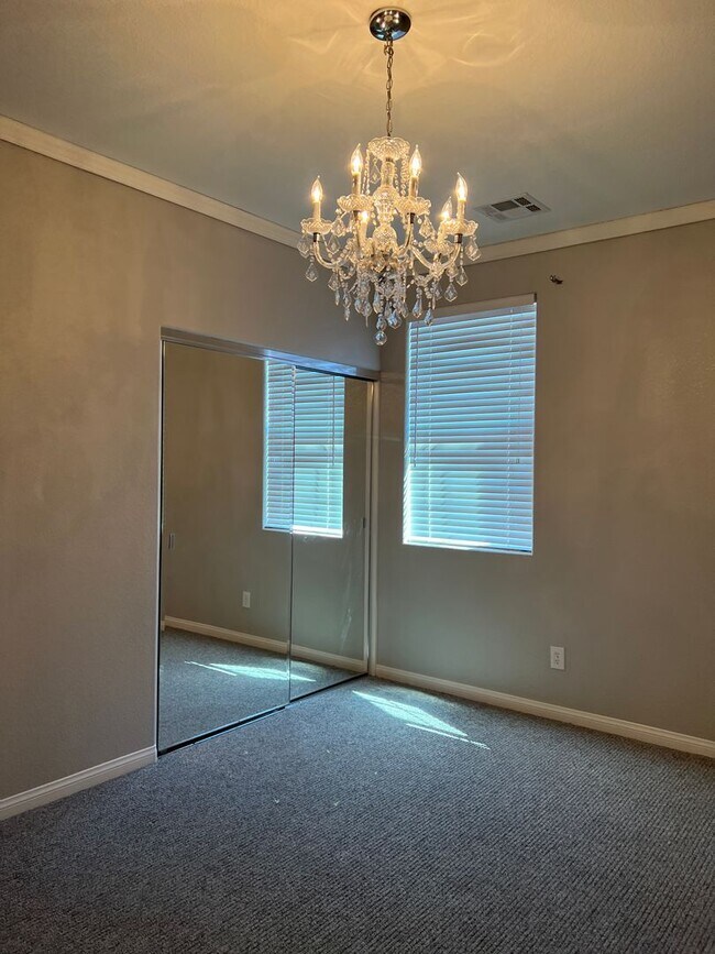 Building Photo - Do not miss this opportunity - Fabulous Location