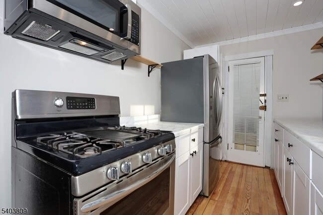 Building Photo - 140 Cupsaw Dr