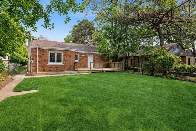 Building Photo - 6434 N Leoti Ave