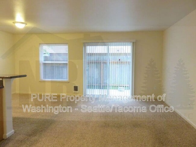 Building Photo - 4045 S Warner St