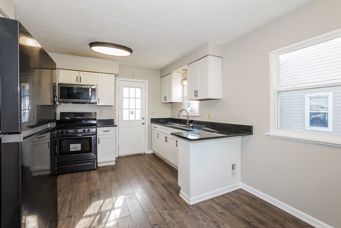 Building Photo - 26900 Zeman Ave