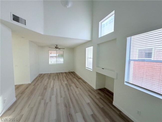 Building Photo - 9584 Withering Pine St