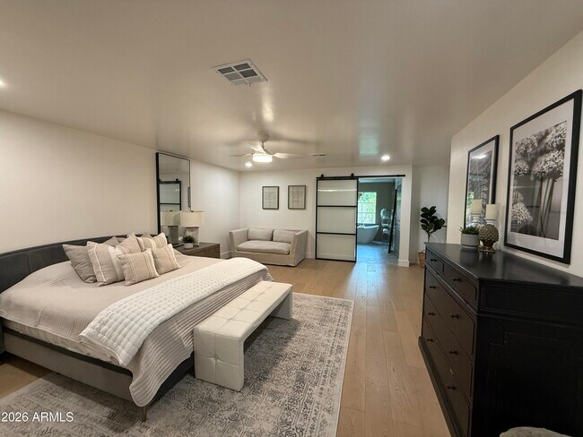 Building Photo - 7330 E Las Palmaritas Dr