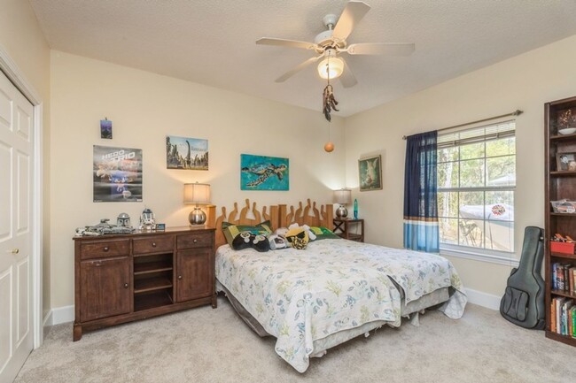 Building Photo - Spacious 3BR home with gorgeous finishes!!...