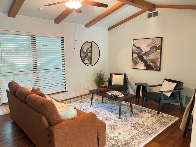 Building Photo - 11414 Raindrop Dr