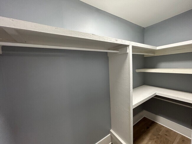 Building Photo - Fully upgraded home in Cedar Hills!